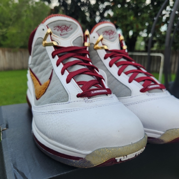 ITEM FOR SALE: Size 8.5 - Nike LeBron 7 MVP 2020  CONDITION: DEAD STOCK- Brand - Picture 5 of 15